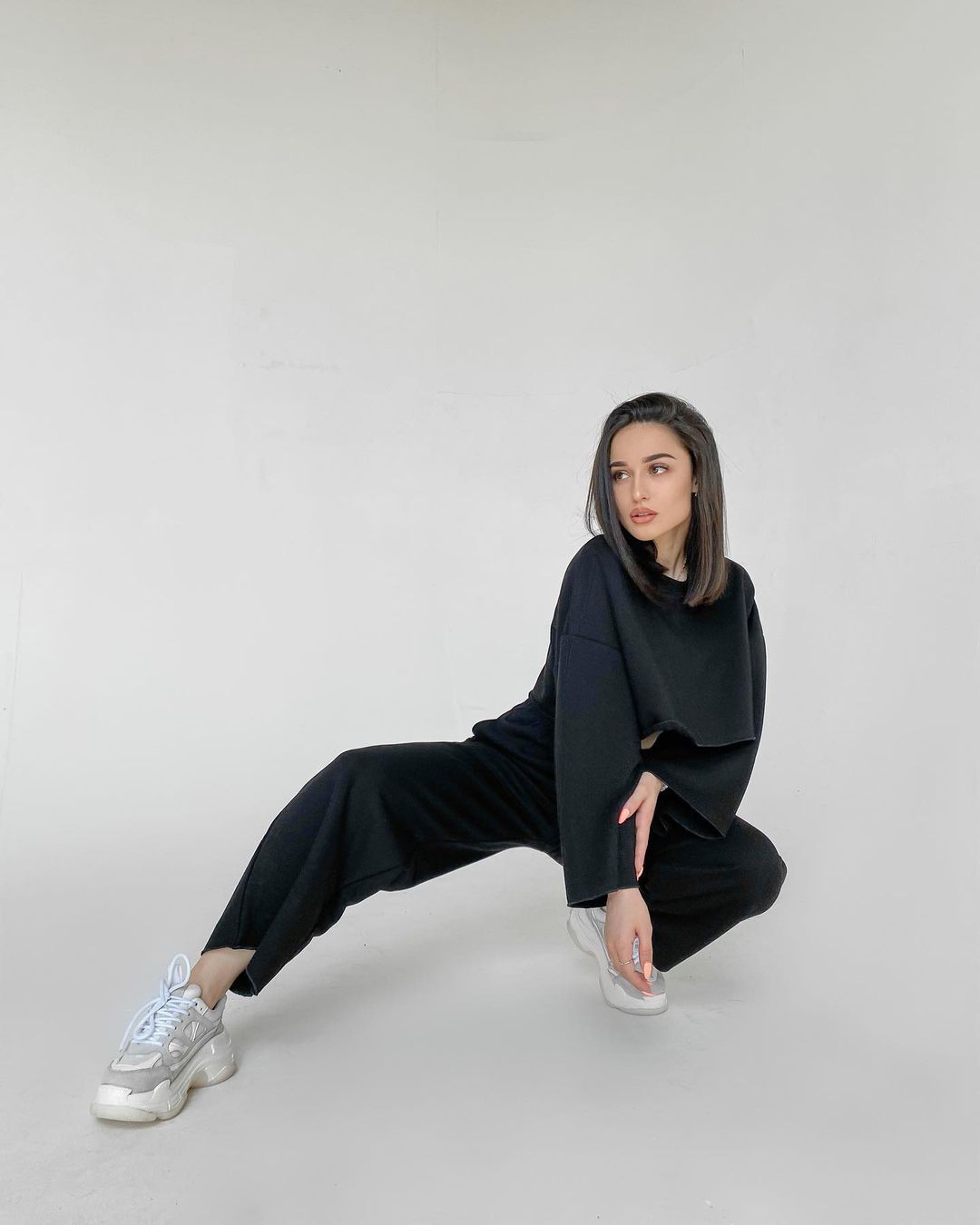 Suit WAY · Black