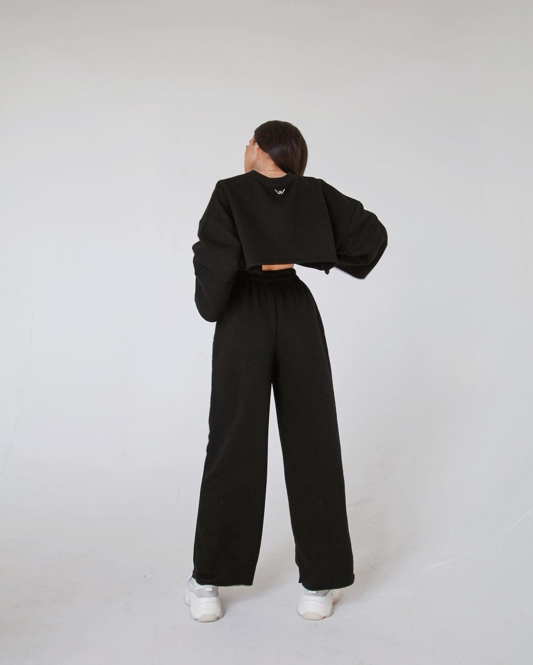 Suit WAY — Black