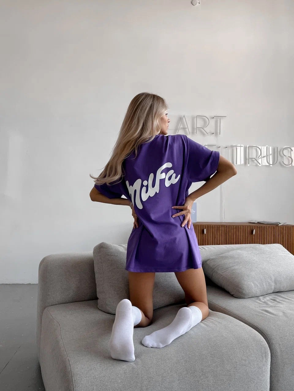 T-shirt MILFA — WOOGEE