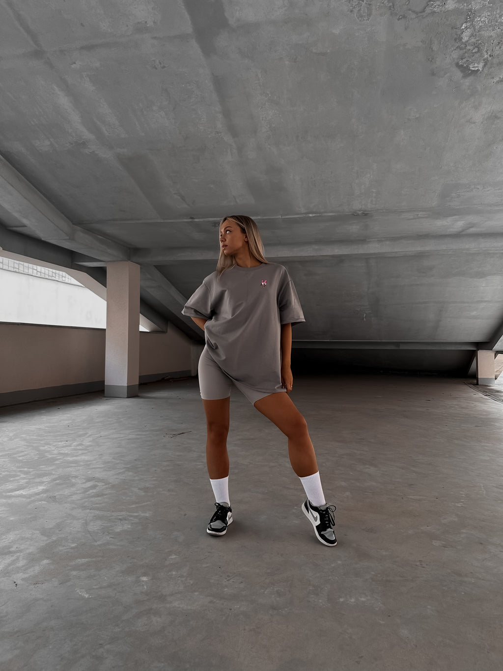 T-shirt GROOVE / Cement — WOOGEE