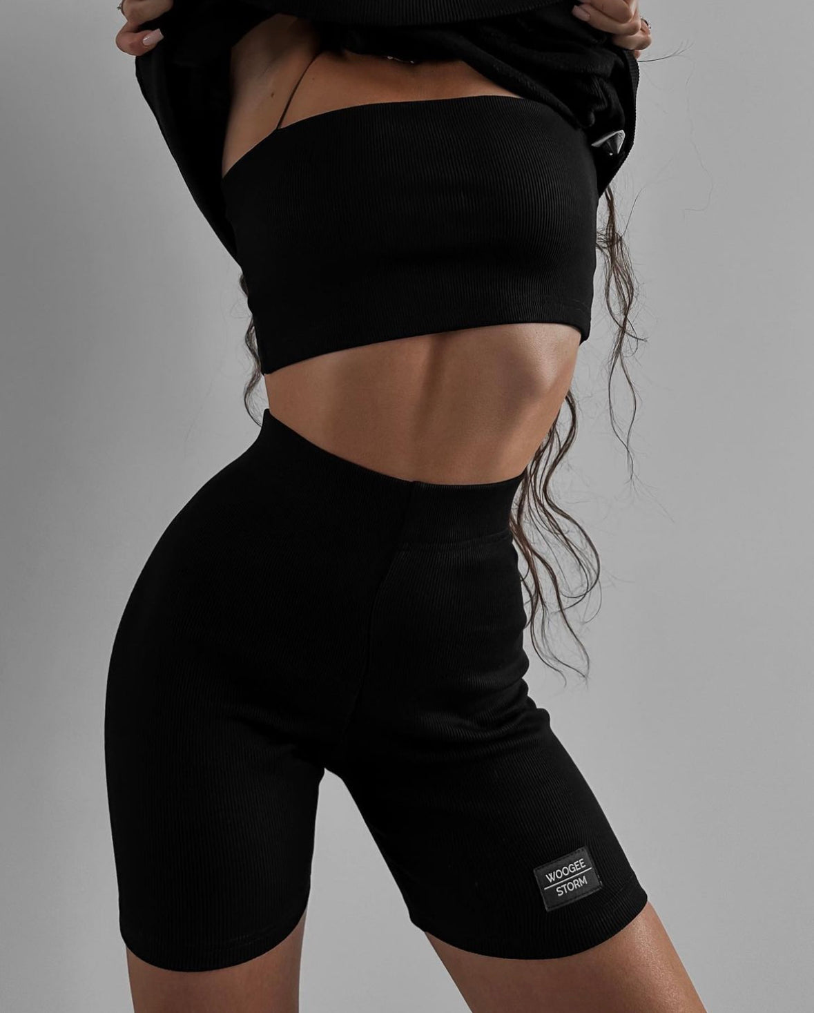 Top SIMPLE · Black