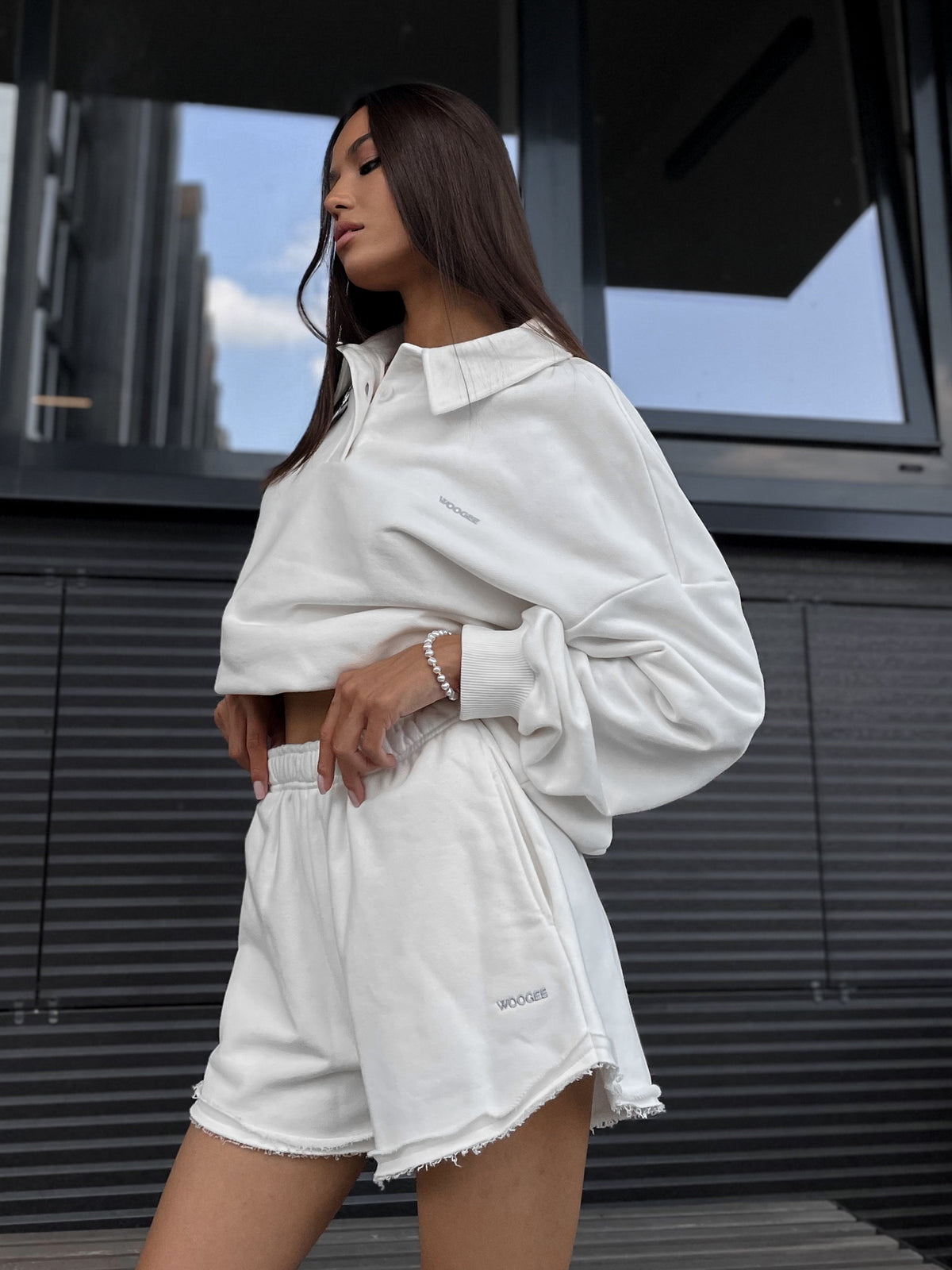 Shorts MOVE · Milky