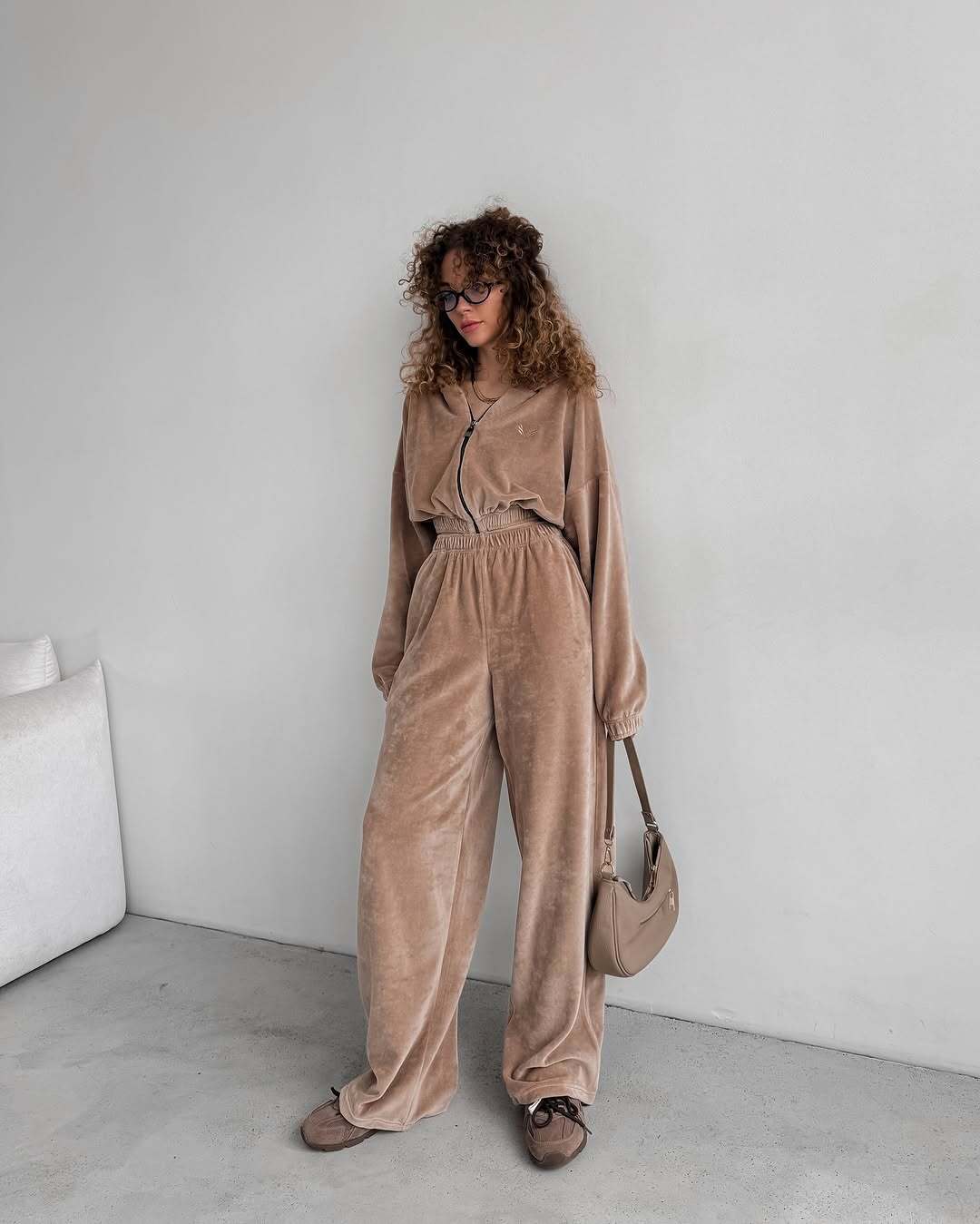 Suit SOFTNESS — Mocha Mousse