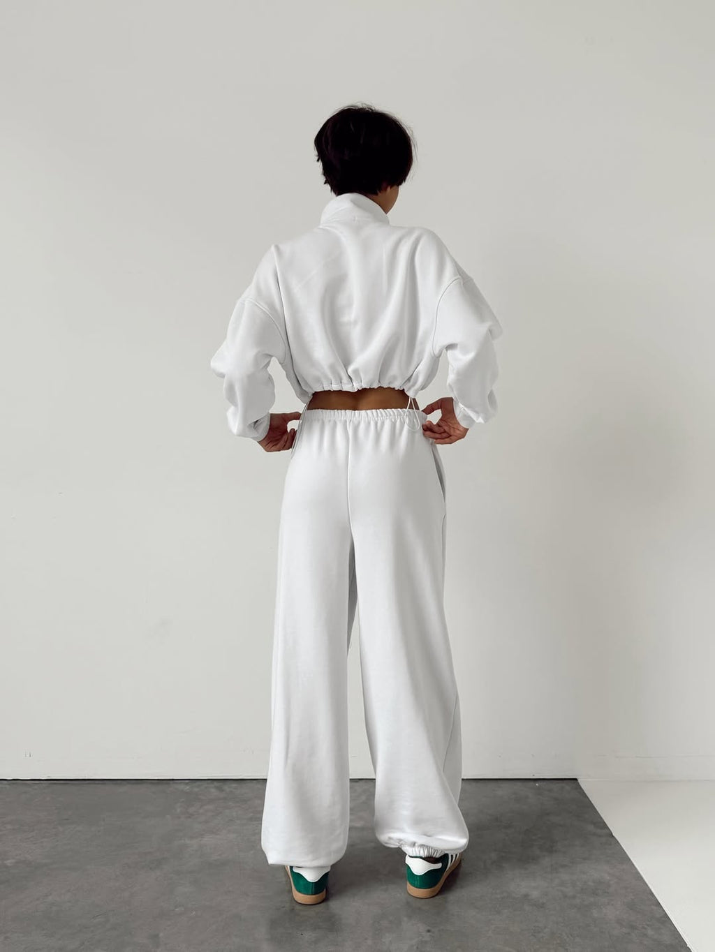 Crop Sweatshirt ACE — White