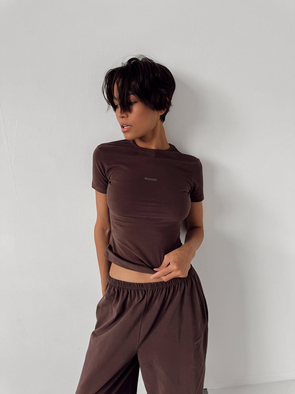 T-shirt "LOUNGE" — Chocolate — WOOGEE
