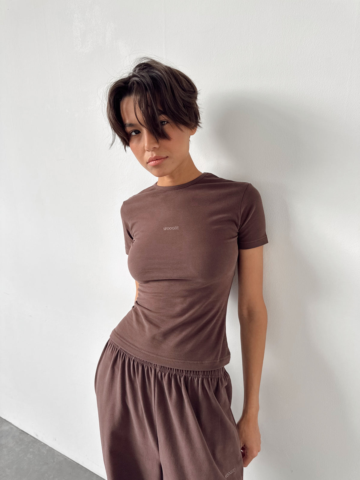 T-shirt "LOUNGE" — Chocolate — WOOGEE