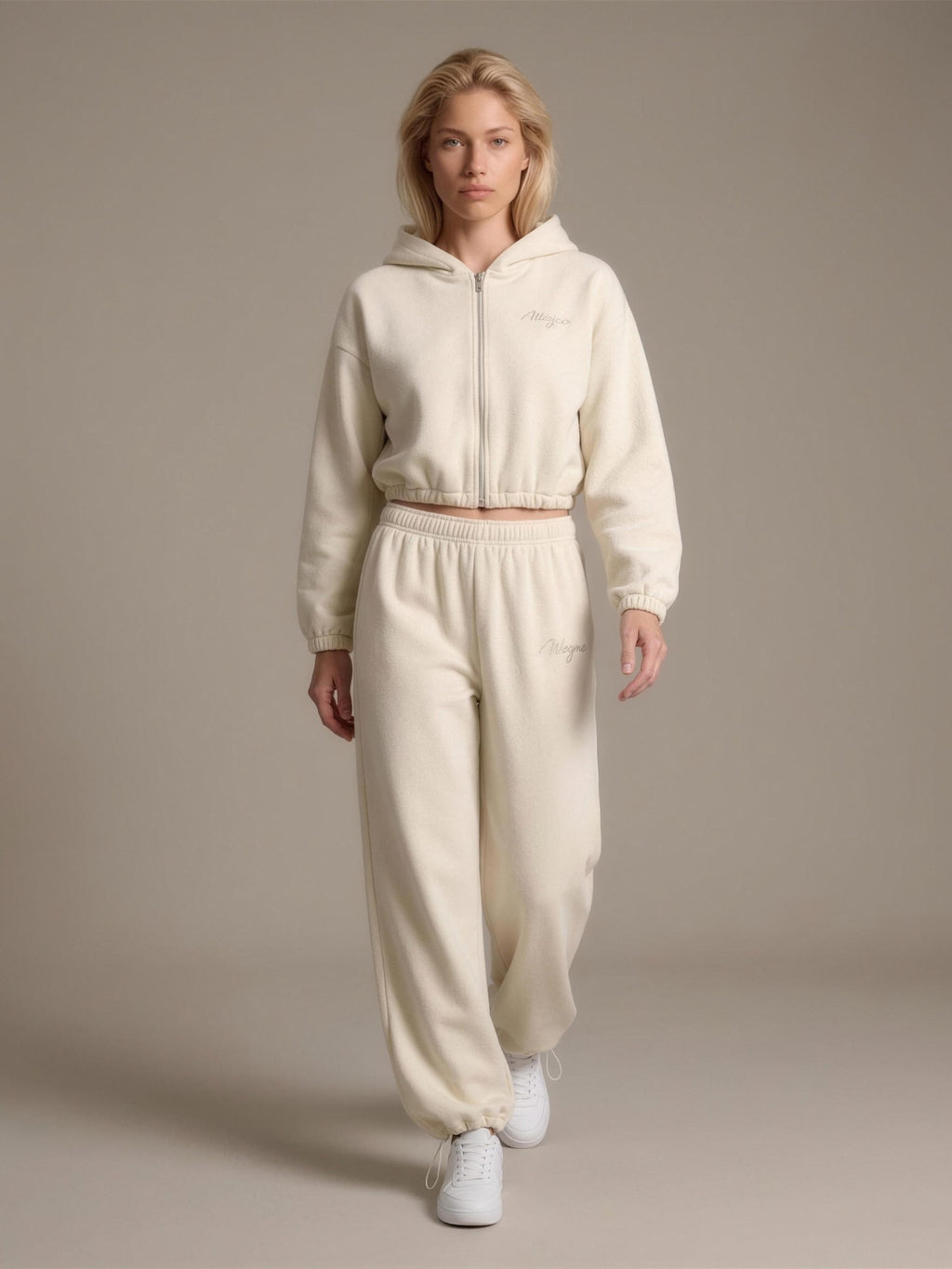 Hoodie BAGGY — Cream — studio
